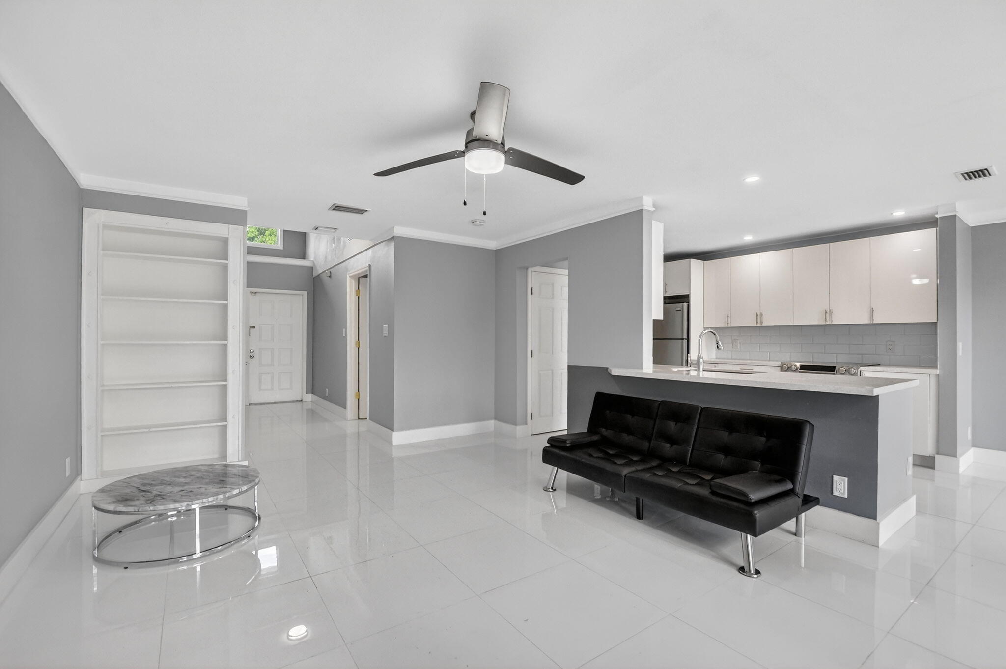 BOCA PINES - Residential