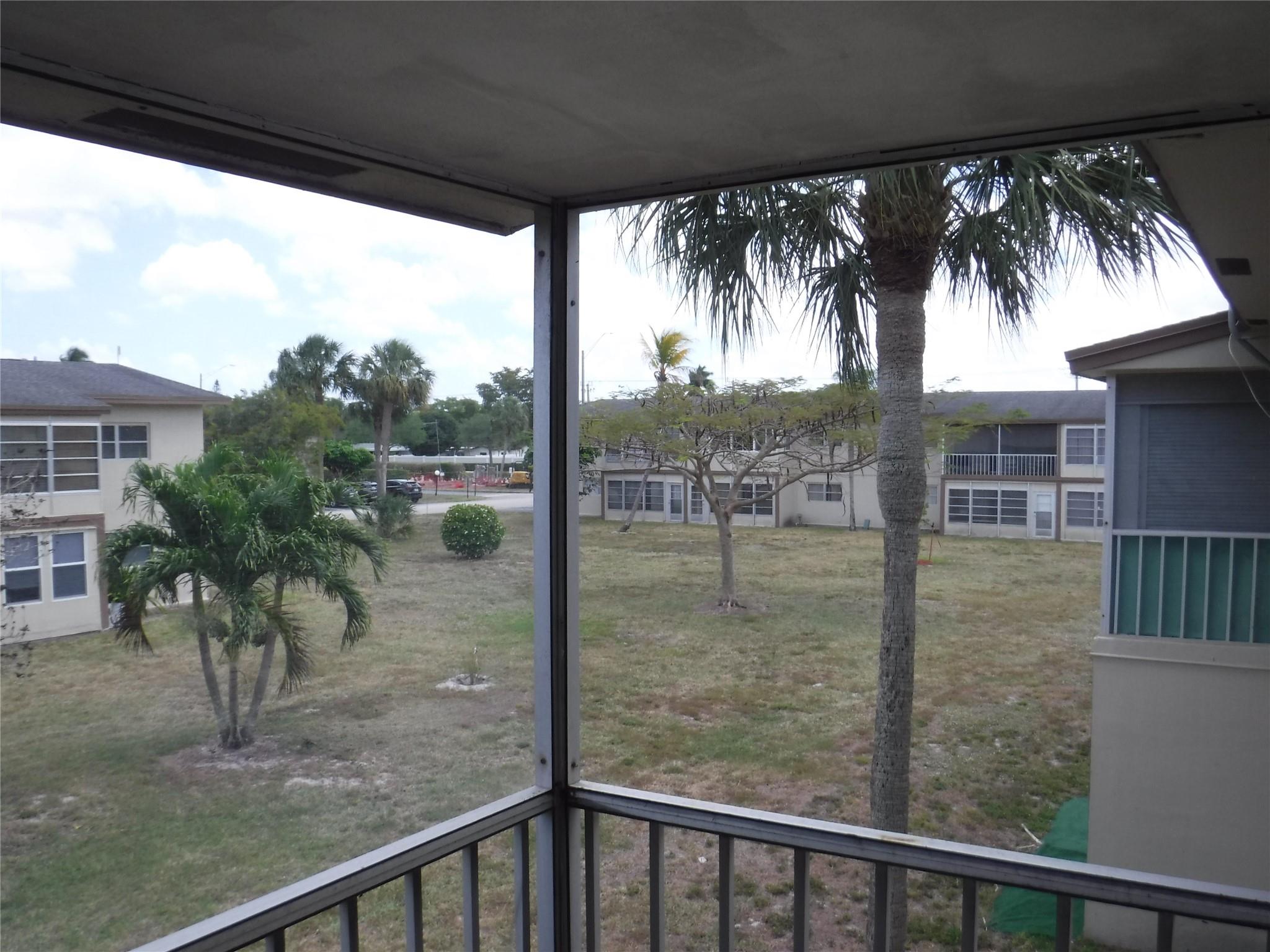 ORIOLE GARDEN - Residential