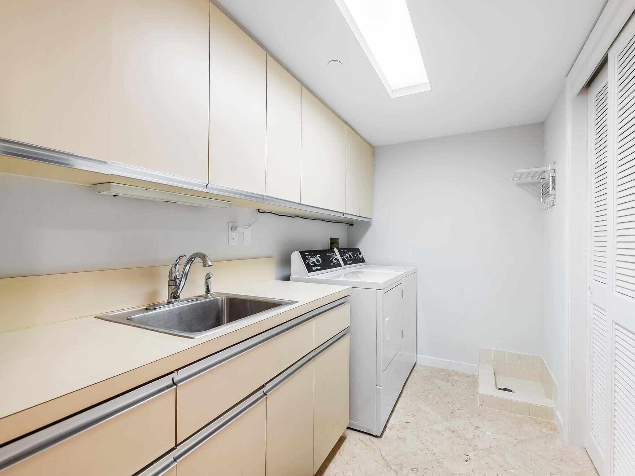 VILLA MAGNA - Residential Lease