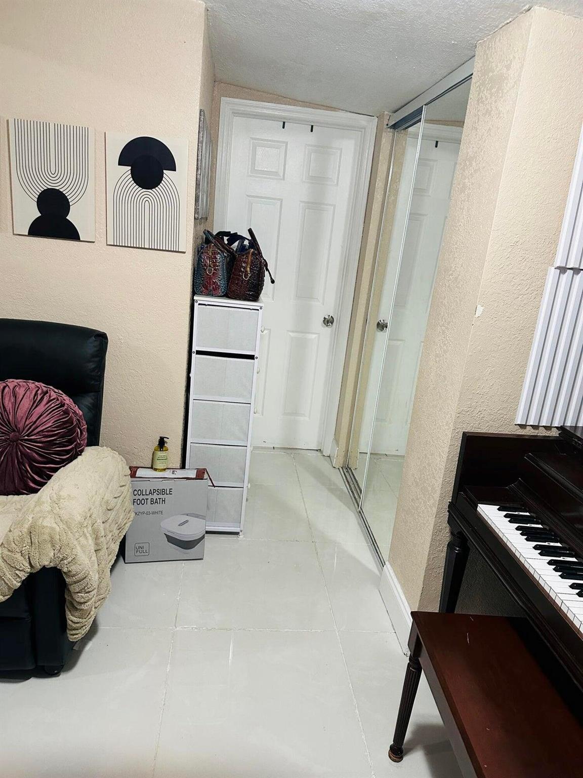 LAKEVIEW RIDGE - Residential Lease