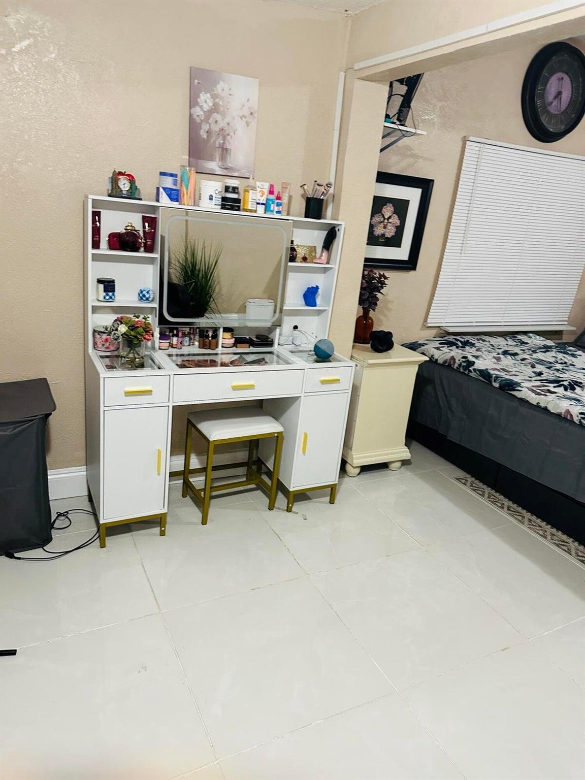 LAKEVIEW RIDGE - Residential Lease