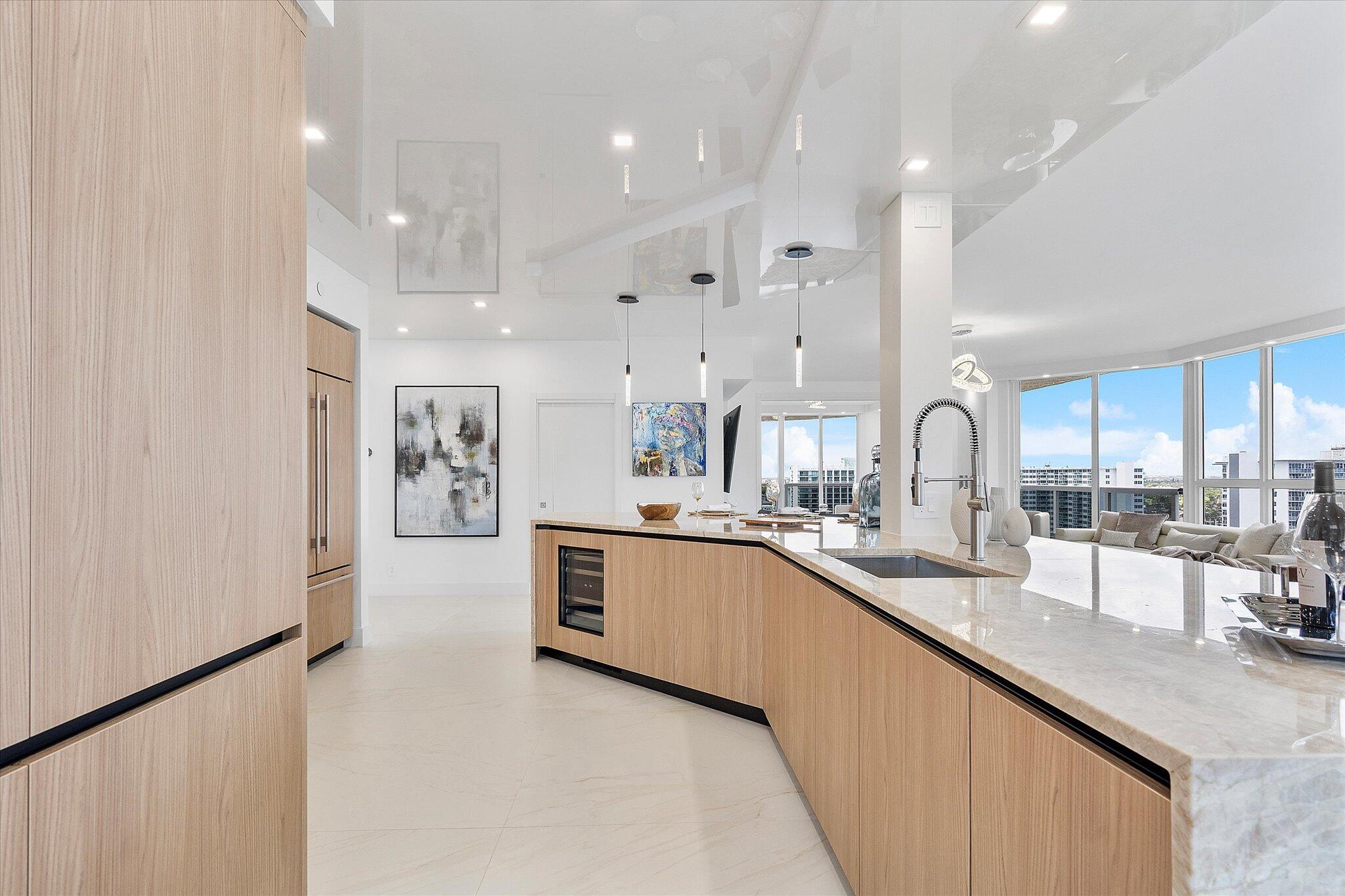 LHERMITAGE I CONDOMINIUM - Residential