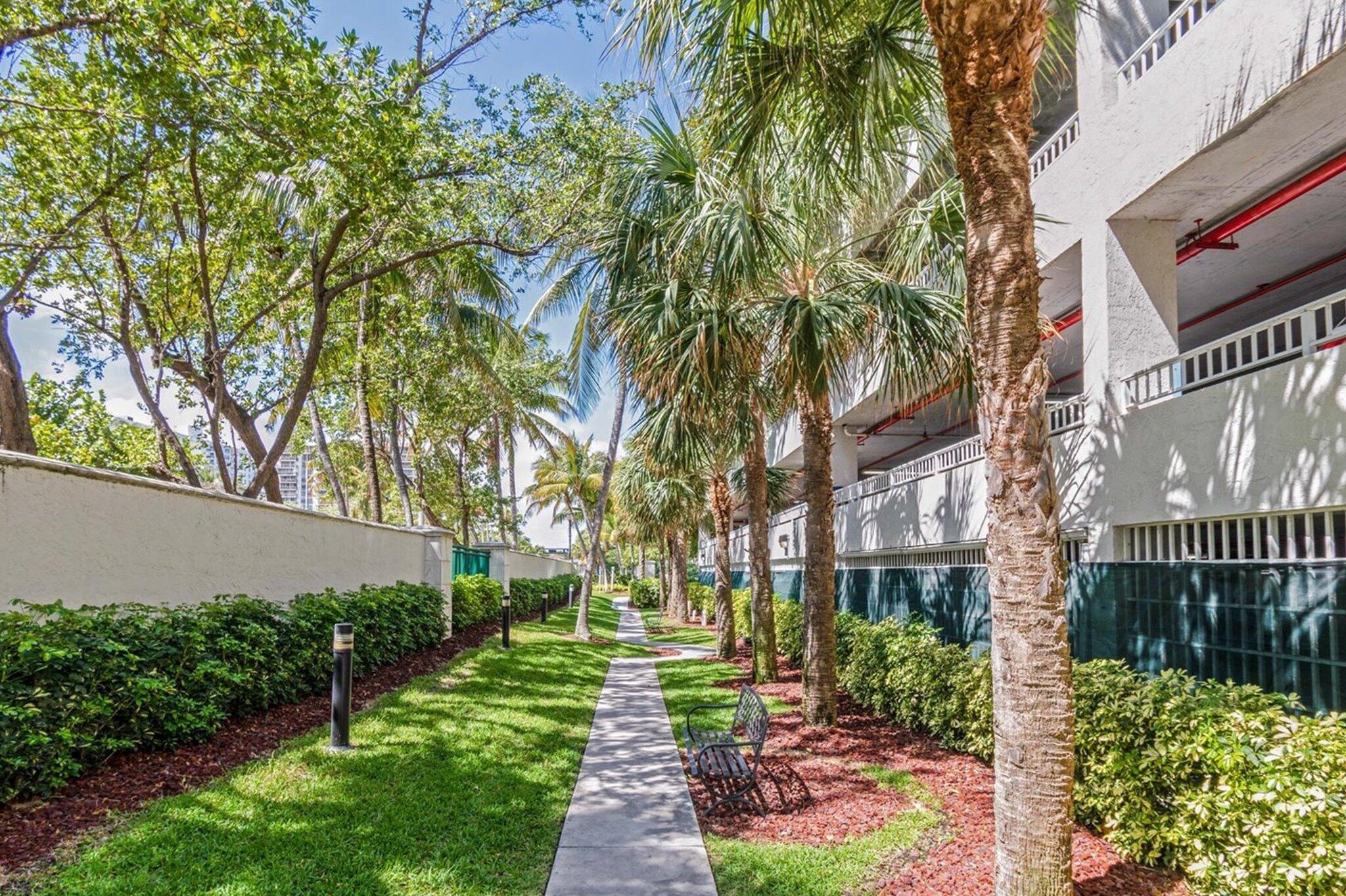 LHERMITAGE I CONDOMINIUM - Residential