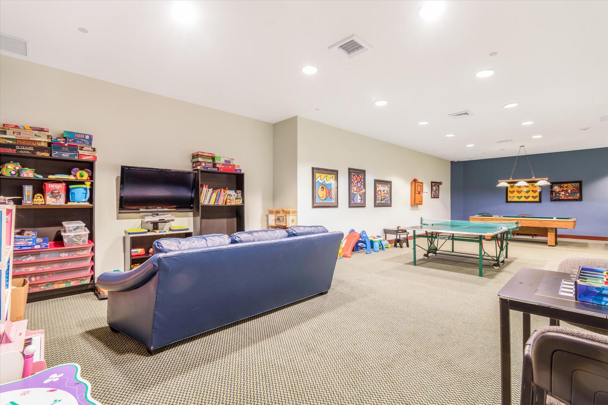 LHERMITAGE I CONDOMINIUM - Residential