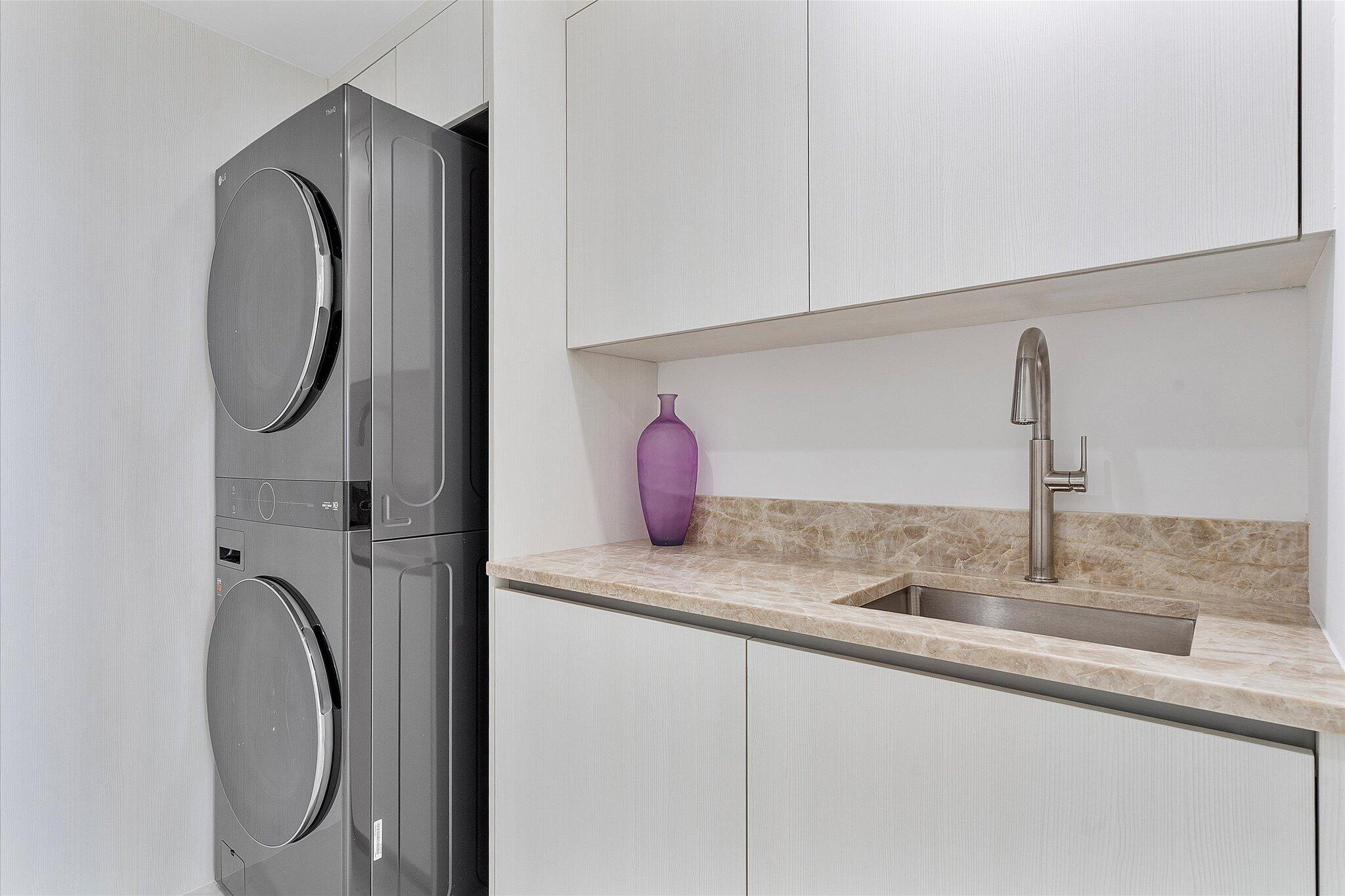 LHERMITAGE I CONDOMINIUM - Residential