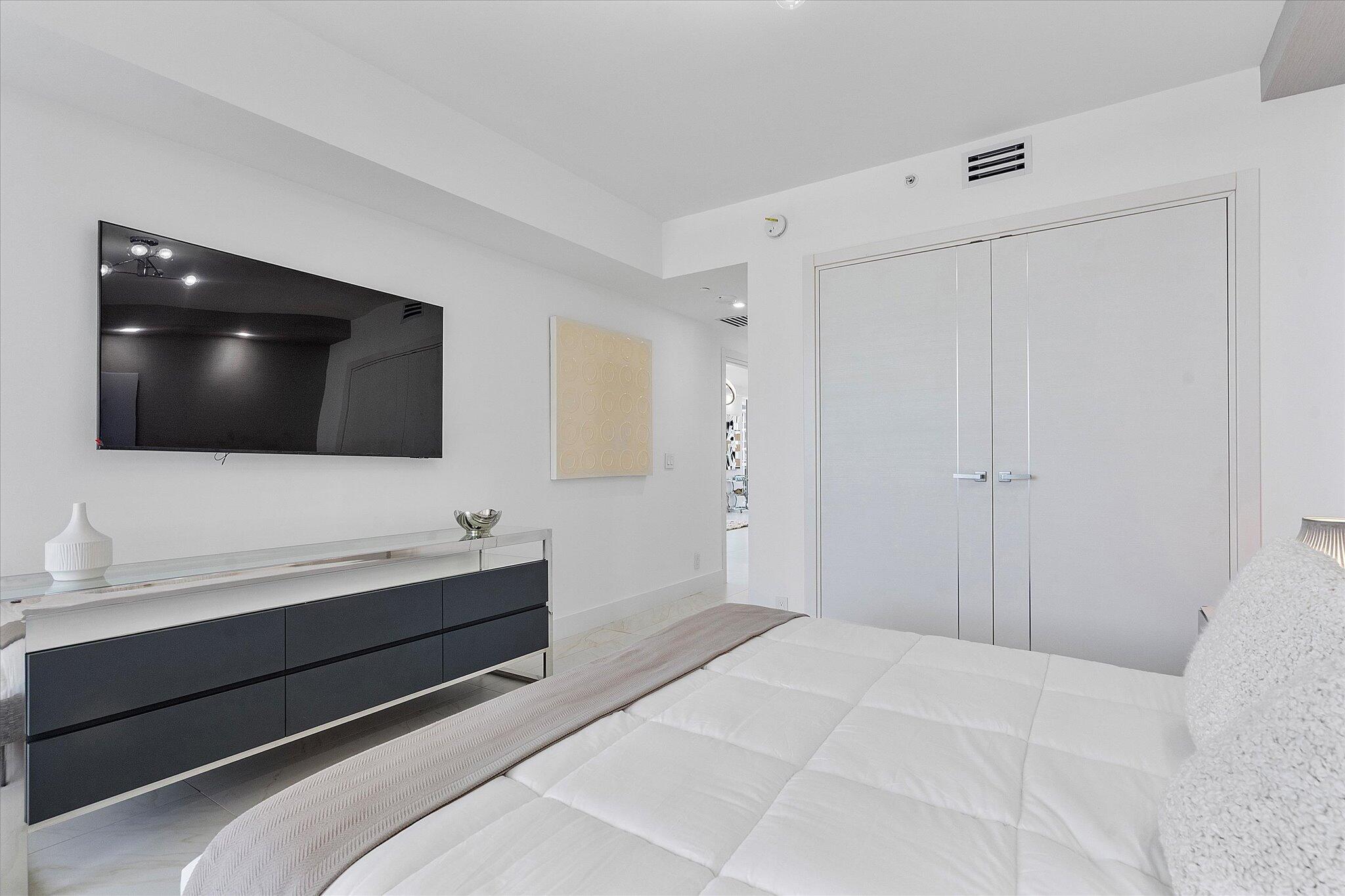 LHERMITAGE I CONDOMINIUM - Residential