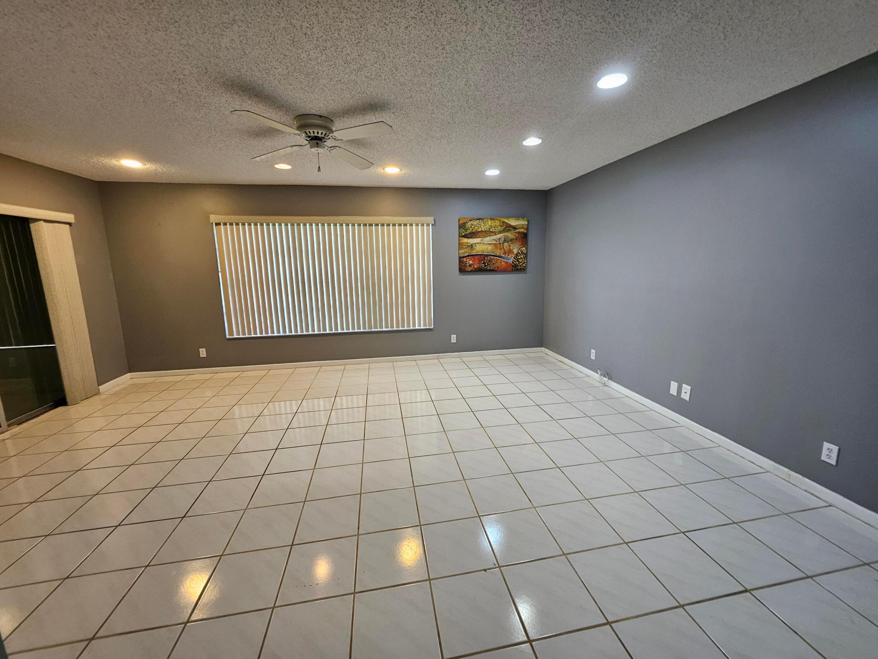 HIGH POINT OF DELRAY WEST CONDO SEC 1&2 - Residential