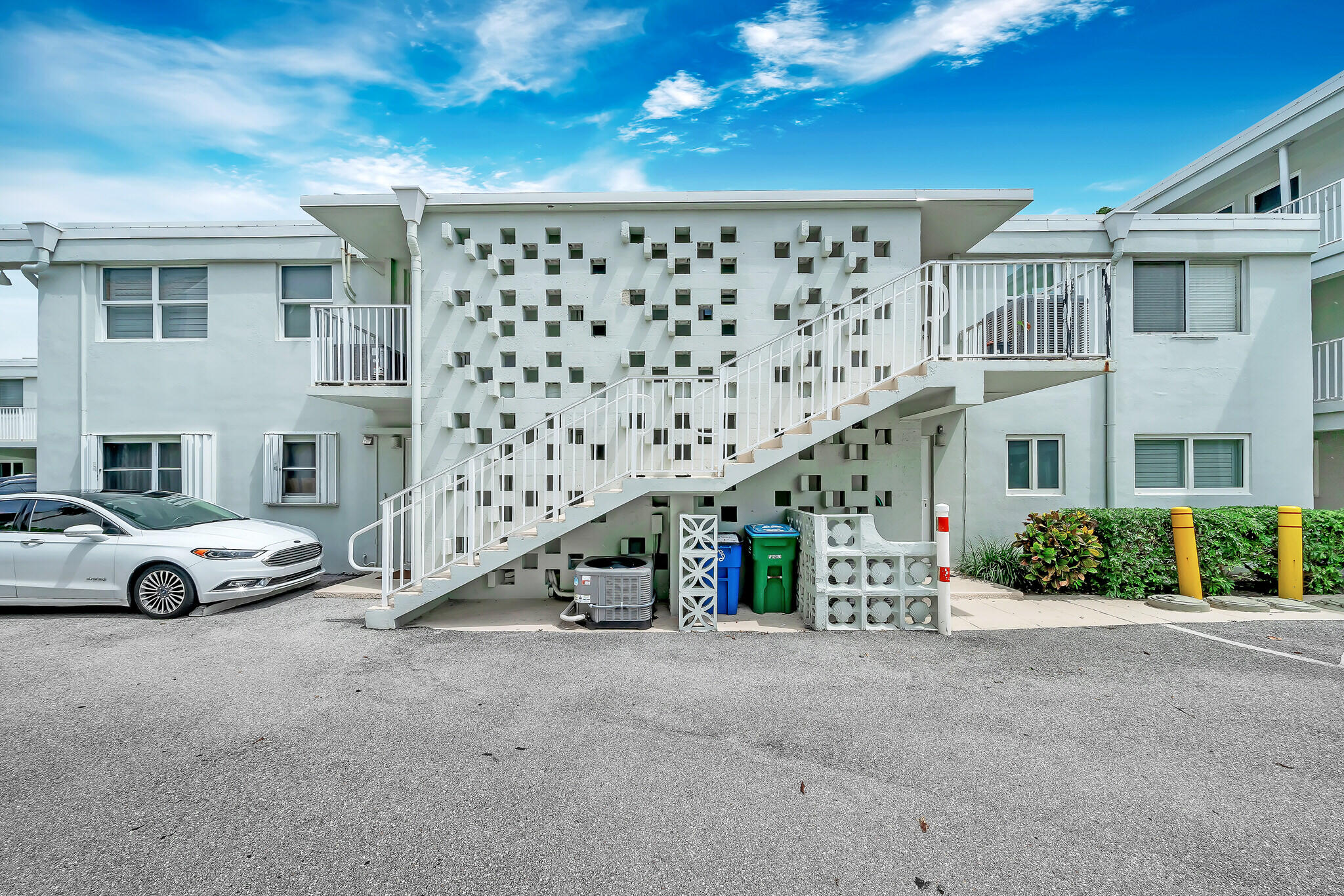 Sea Club of Hillsboro Beach - Residential
