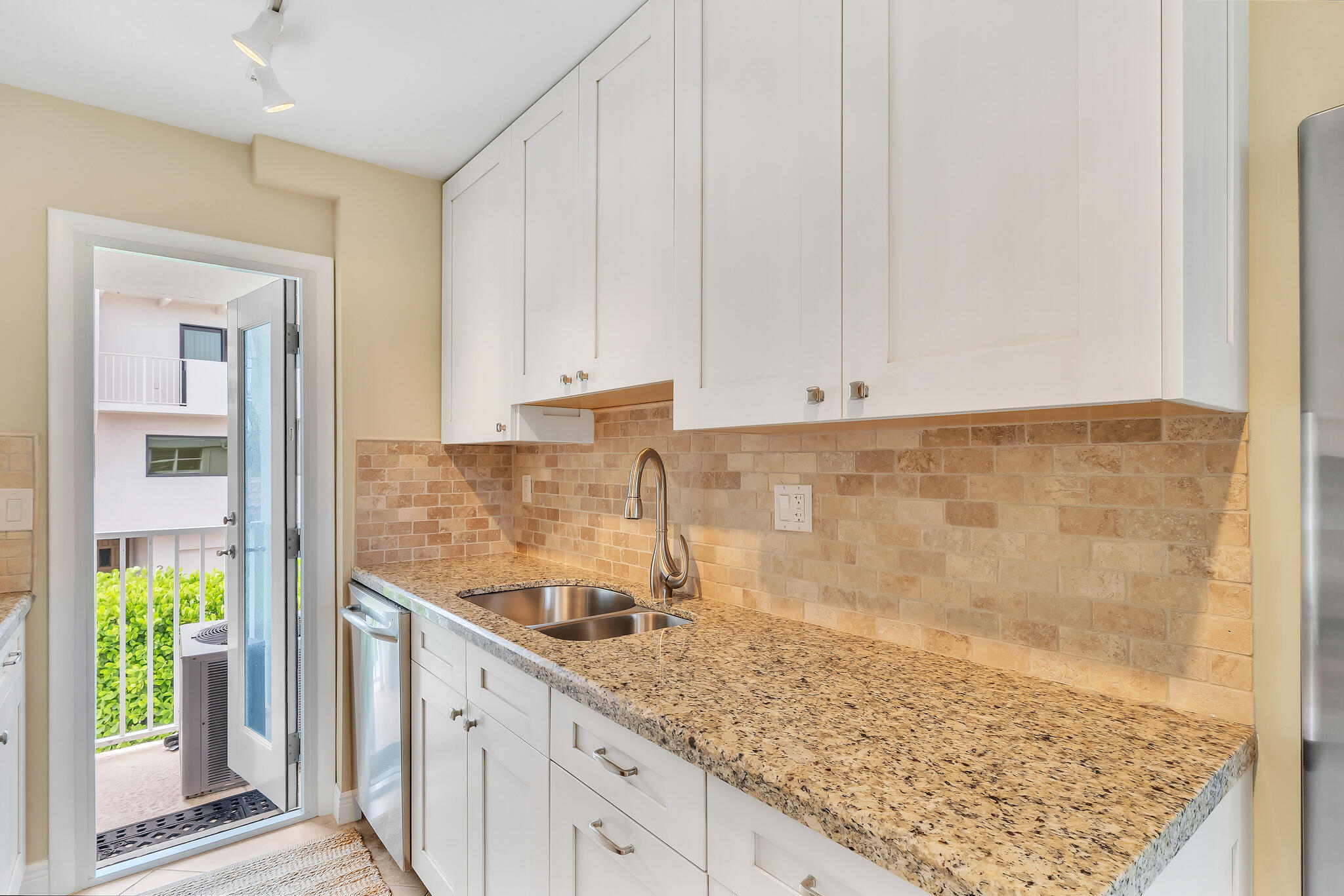 Sea Club of Hillsboro Beach - Residential