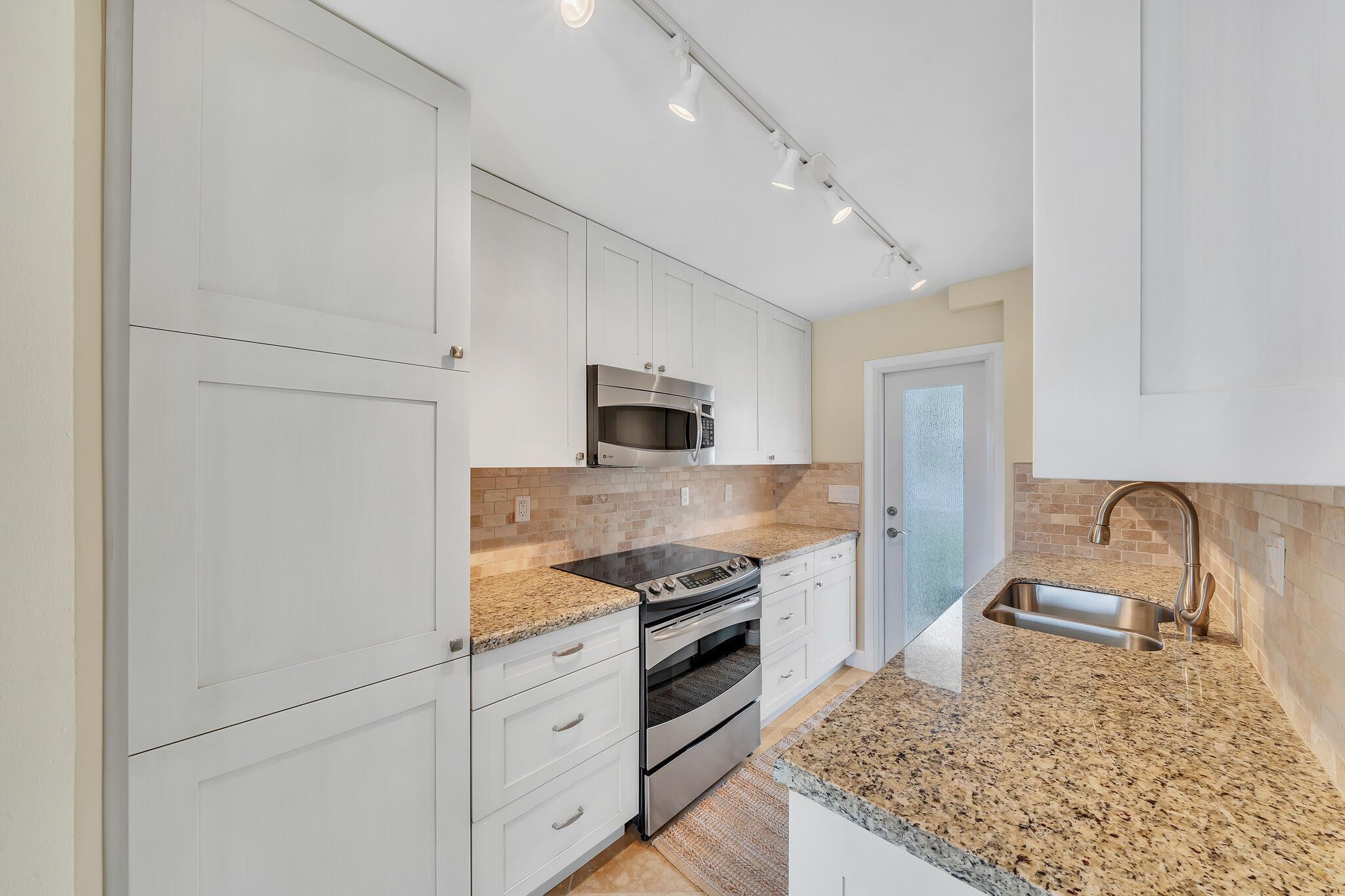 Sea Club of Hillsboro Bea - Residential