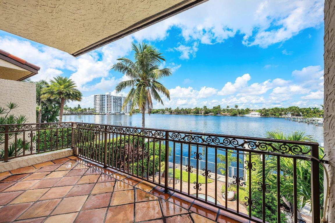 VIA MARINA - Residential