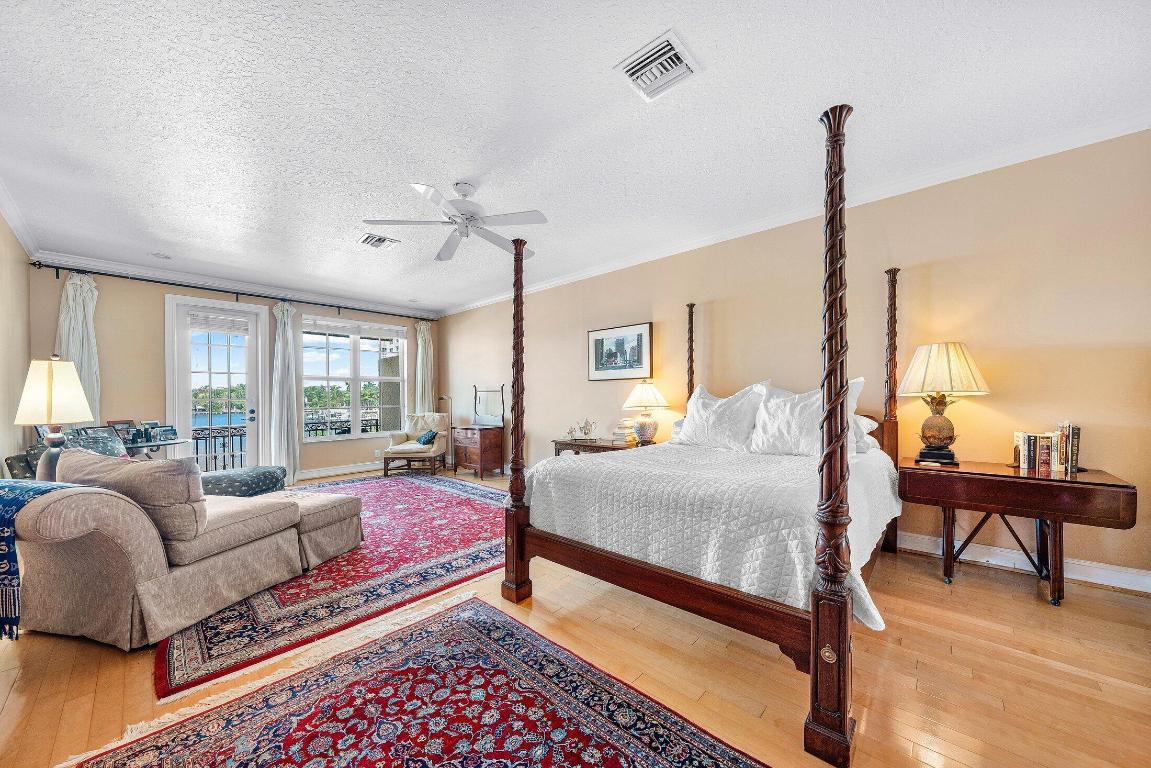 VIA MARINA - Residential