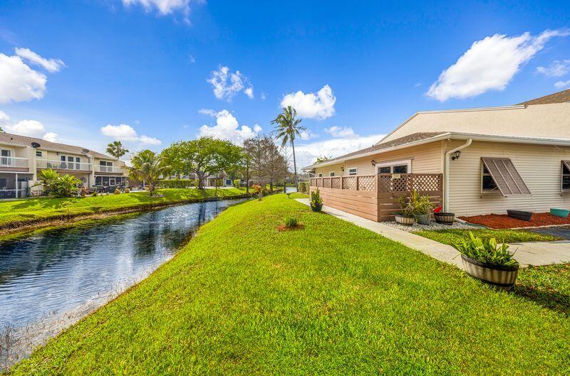 WOODLAKE SHORES - Residential