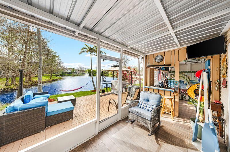 WOODLAKE SHORES - Residential