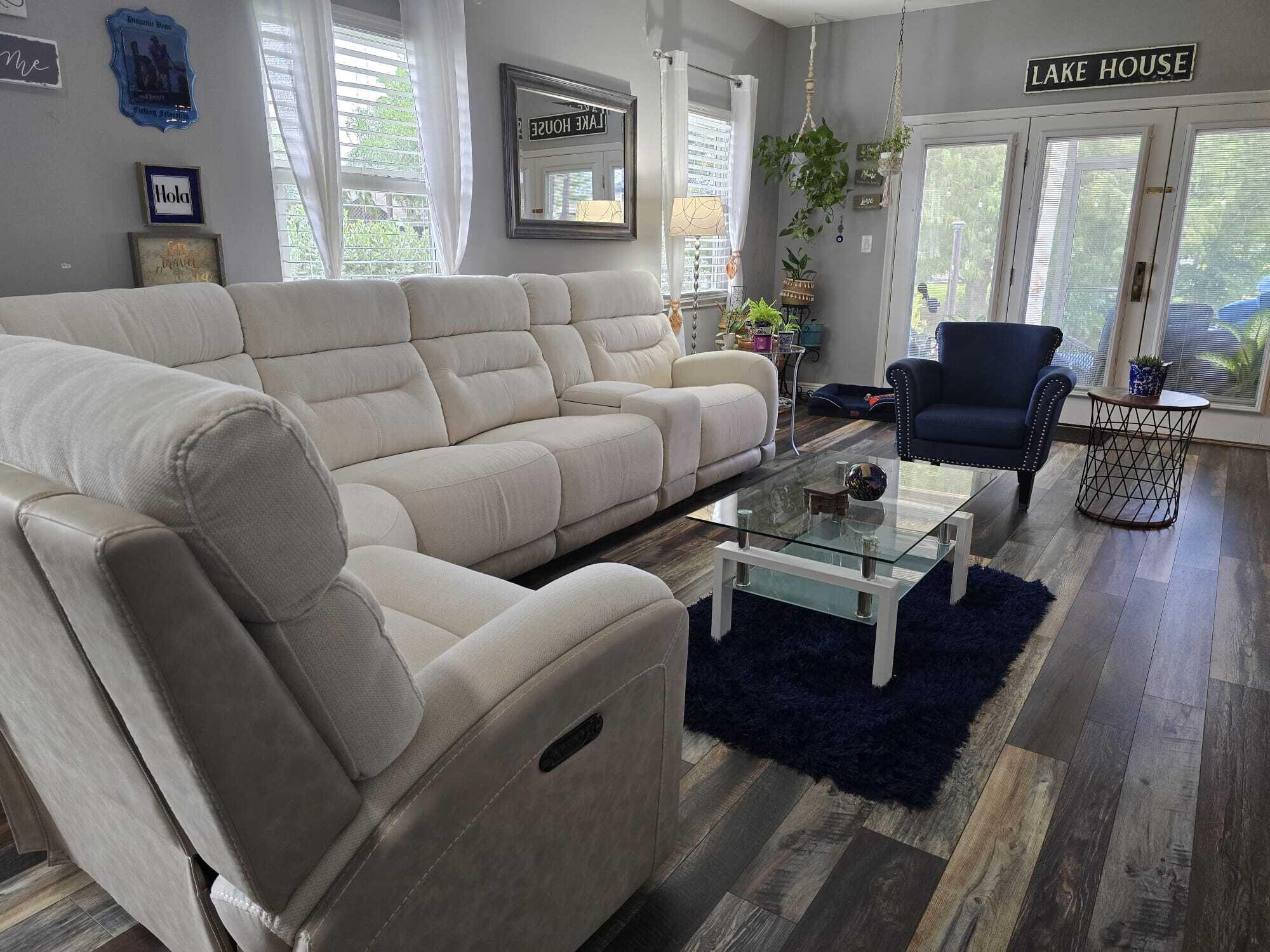 WOODLAKE SHORES - Residential