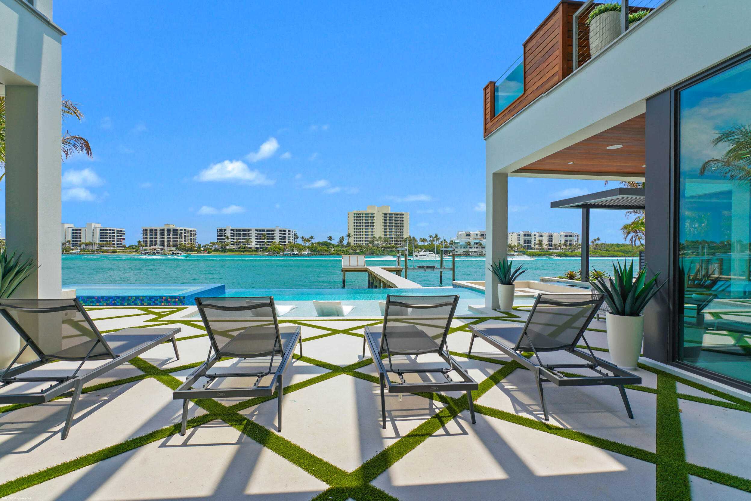 JUPITER HEIGHTS - Residential