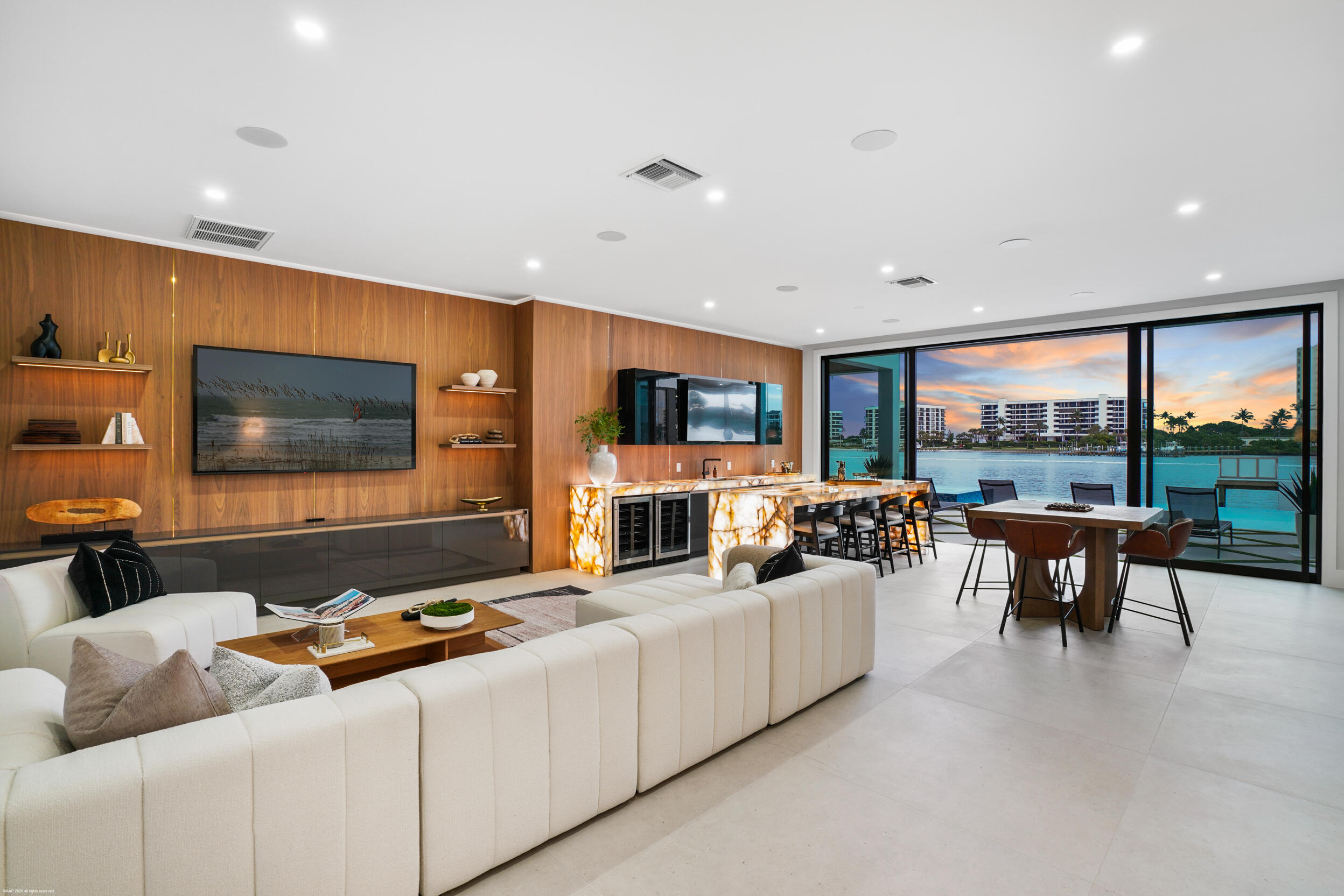 JUPITER HEIGHTS - Residential