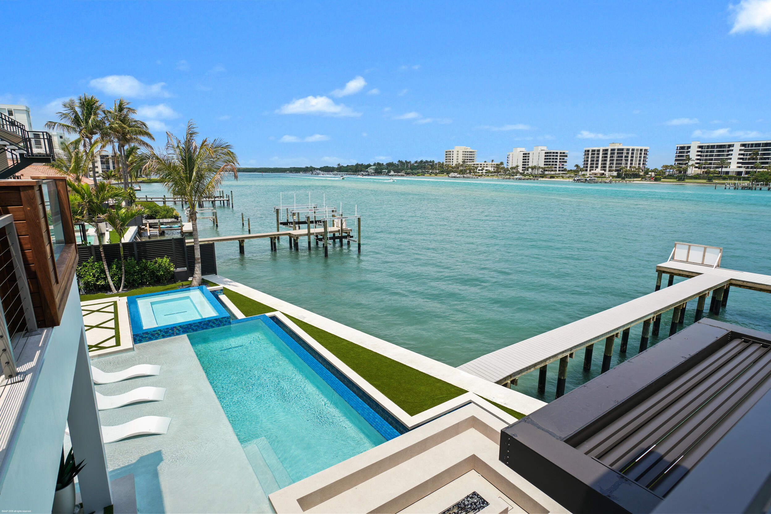 JUPITER HEIGHTS - Residential