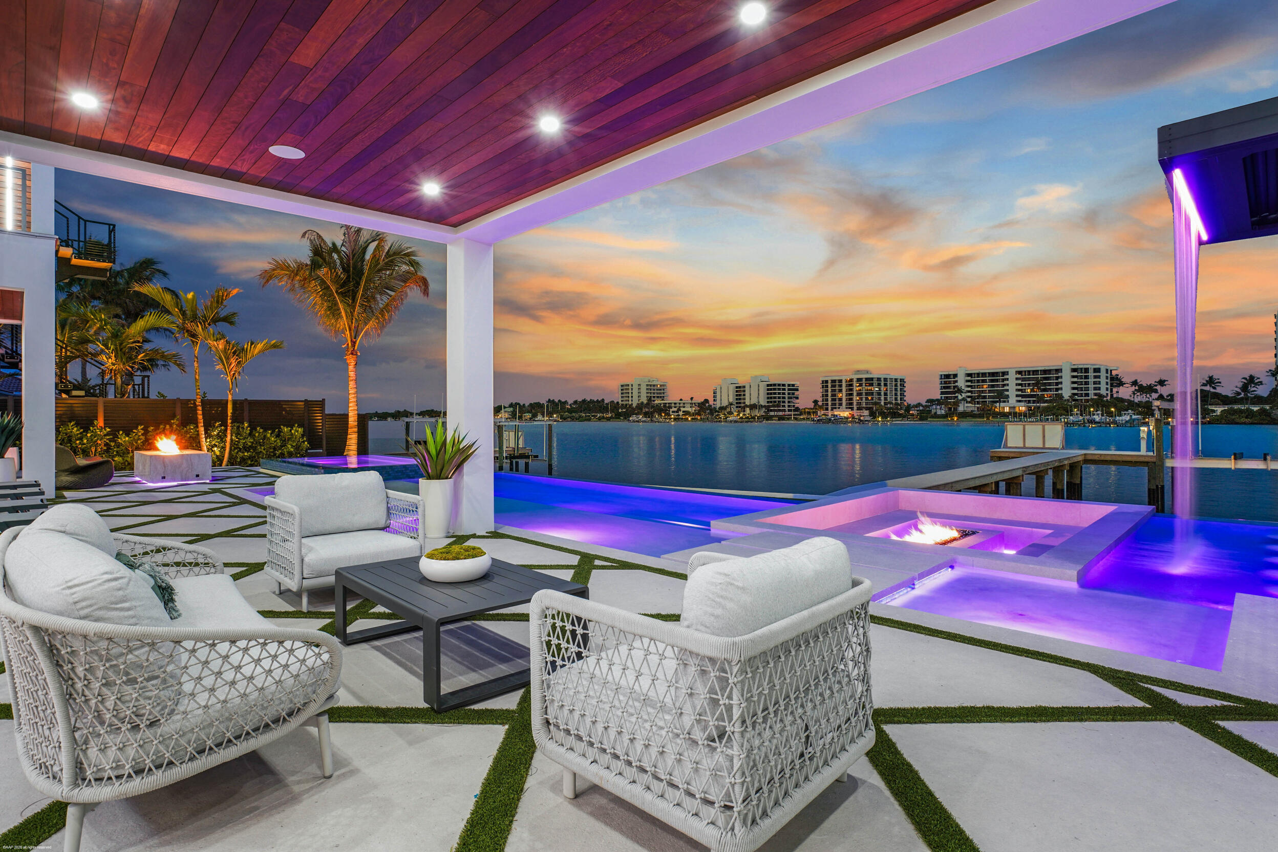 JUPITER HEIGHTS - Residential