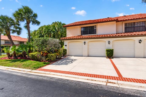 Photo of 7865 LA MIRADA Drive, Boca Raton, FL 33433 (MLS # B26088784)