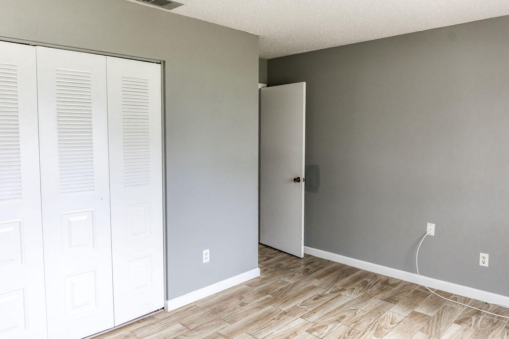 PORT ST LUCIE SECTION 13 - Residential Lease