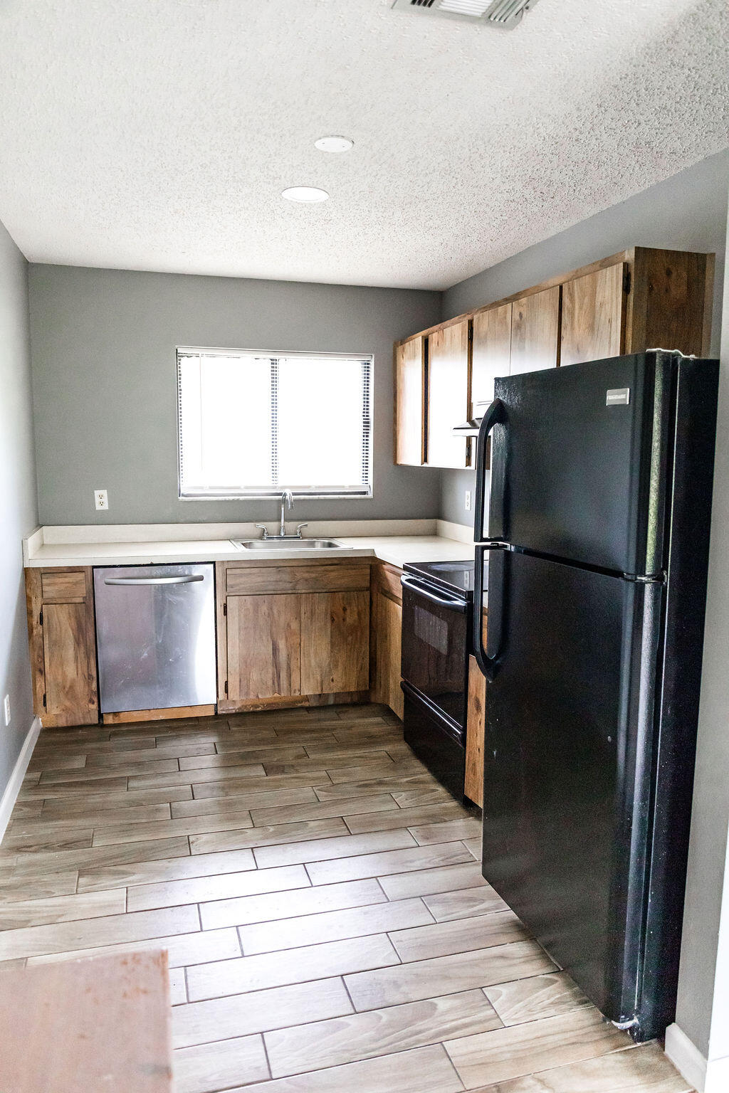 PORT ST LUCIE SECTION 13 - Residential Lease