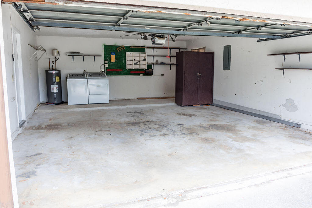 PORT ST LUCIE SECTION 13 - Residential Lease