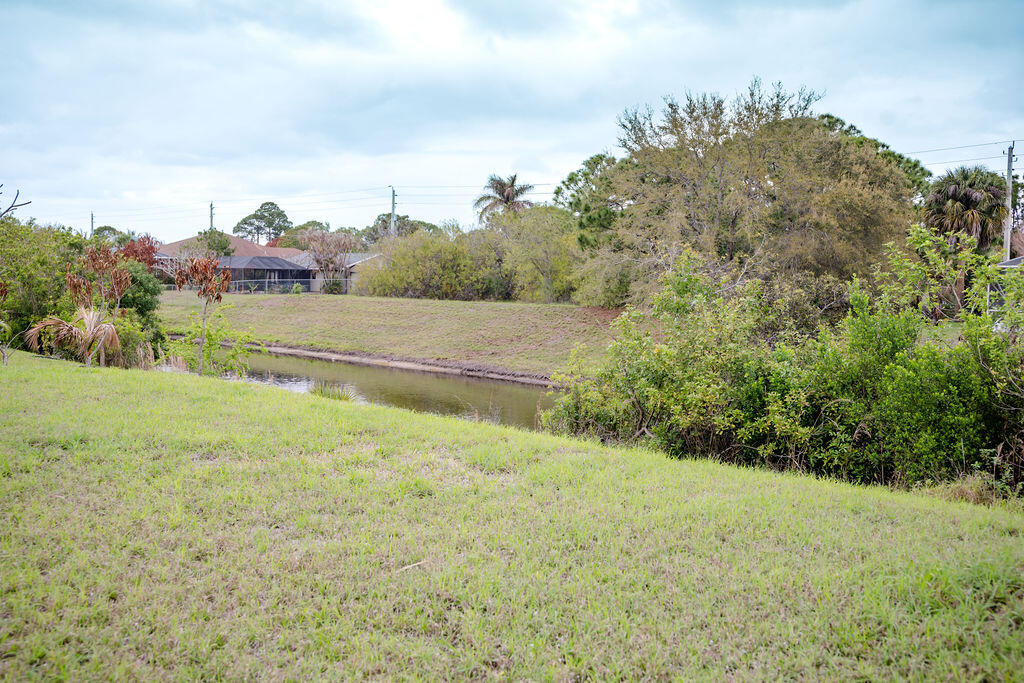 PORT ST LUCIE SECTION 13 - Residential Lease