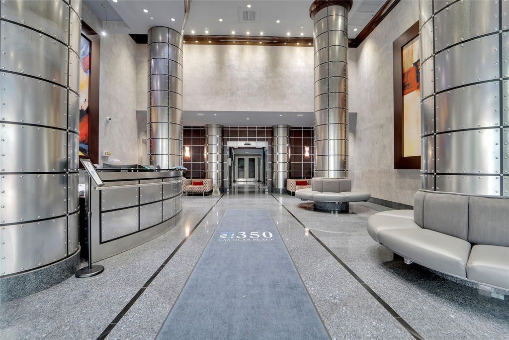 Photo of 350 SE 2nd Street #850, Fort Lauderdale, FL 33301 (MLS # F10551598)