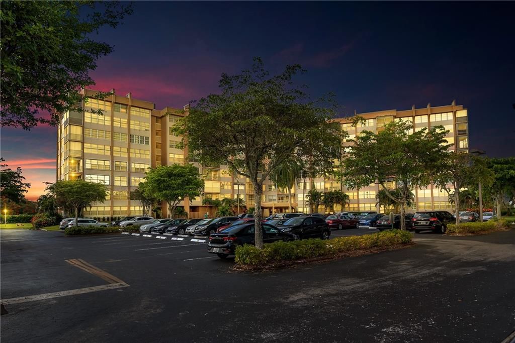 Photo of 1200 Saint Charles Pl Pl #810, Pembroke Pines, FL 33026 (MLS # F10338883)