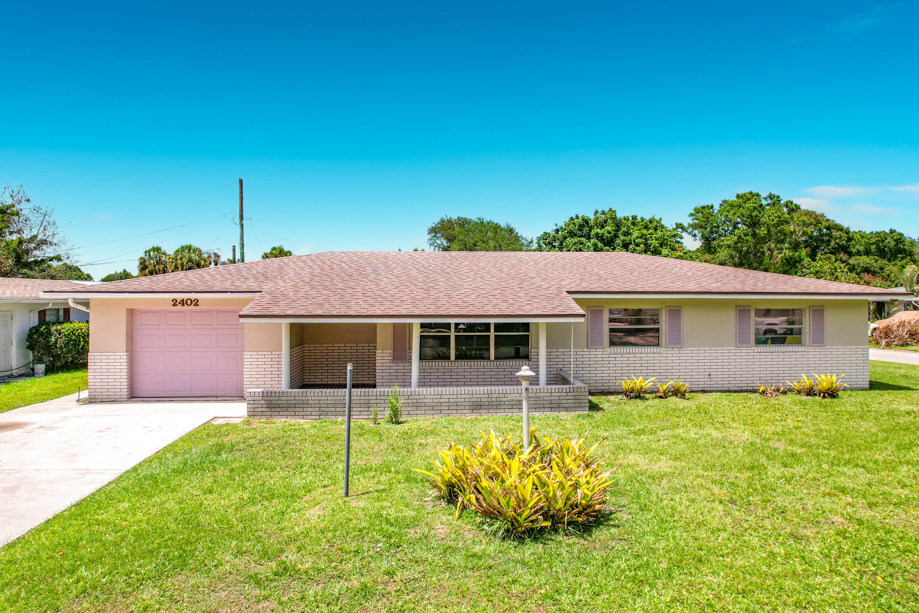 2402 Newport Drive