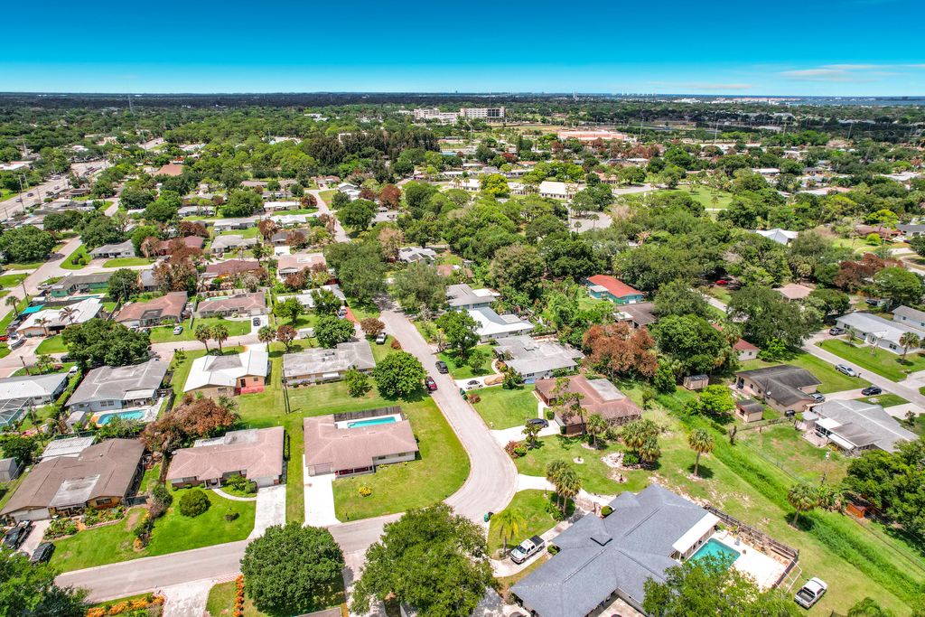 Photo of 2402 Newport Drive, Fort Pierce, FL 34982 (MLS # B26030334)