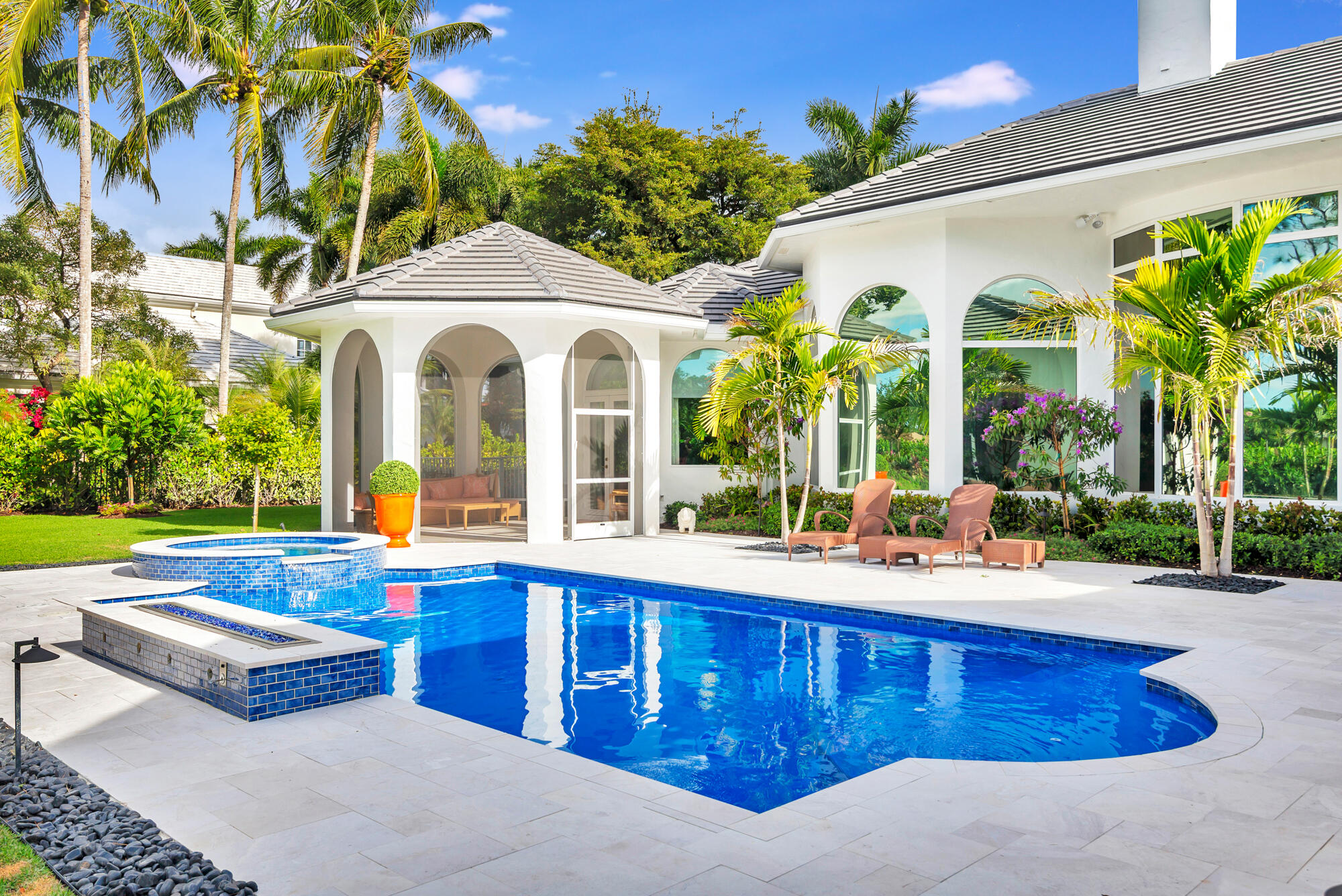 KENSINGTON - Residential