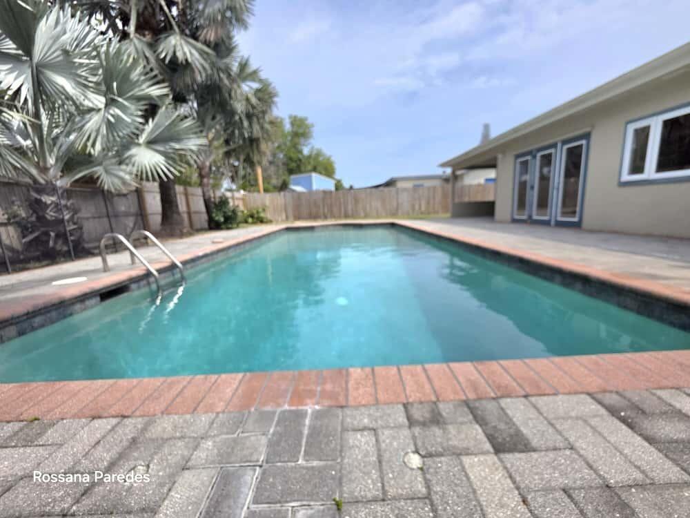 PALM BEACH CABANA COLONY - Residential