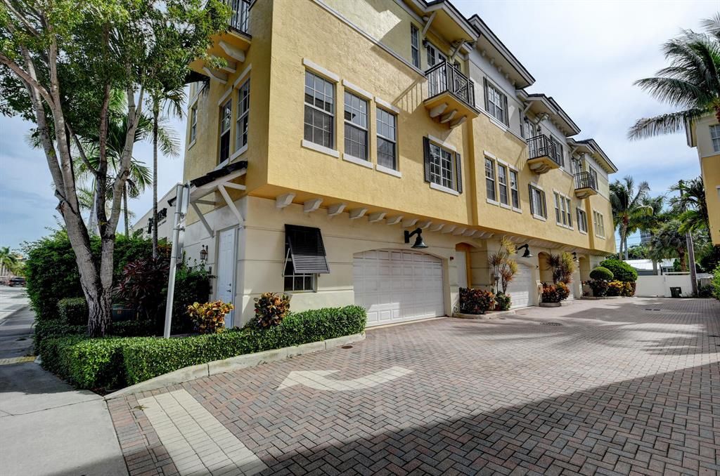 Photo of 285 SE 6th Avenue #F, Delray Beach, FL 33483 (MLS # R10749201)