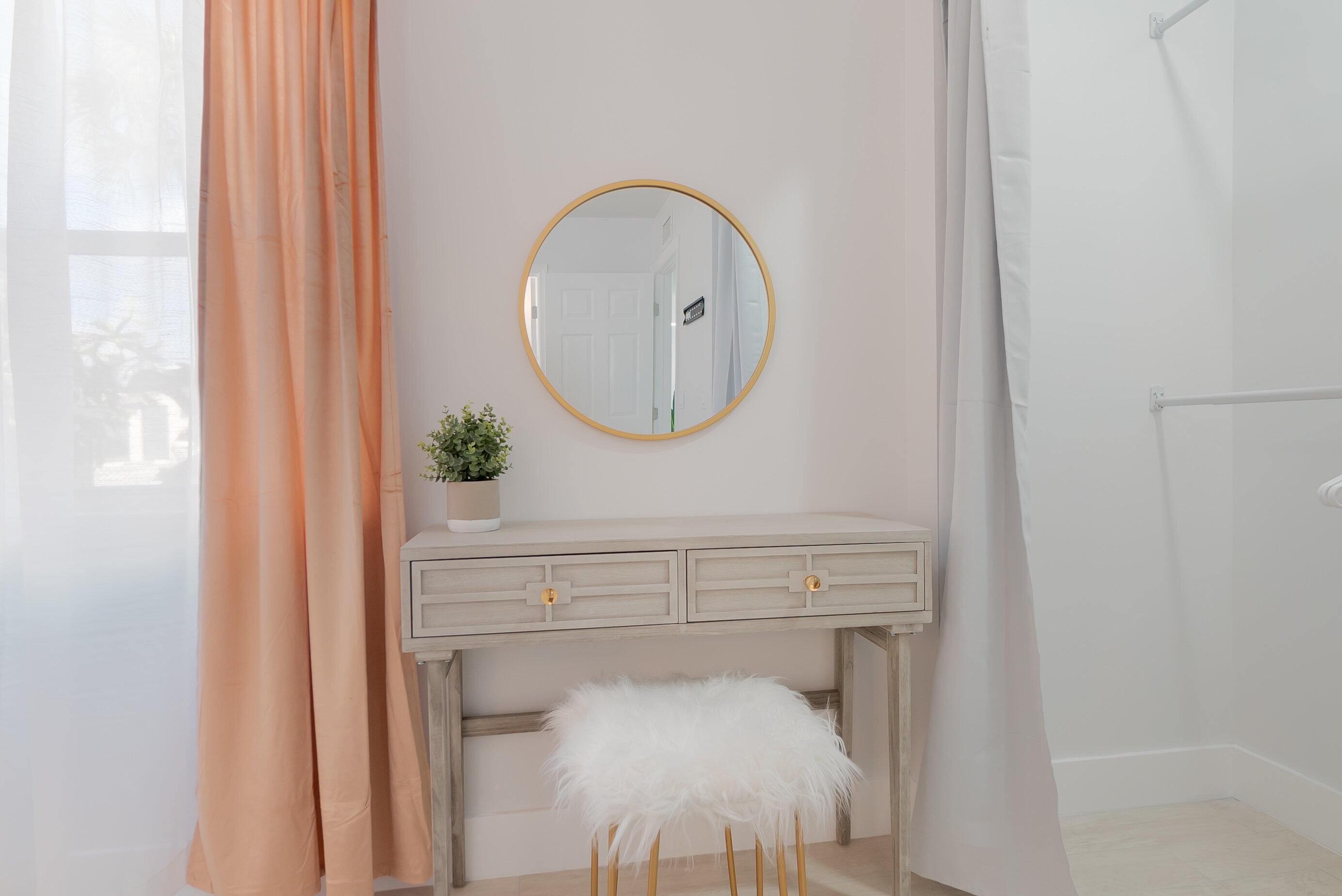 MERCER PARK - Residential Income