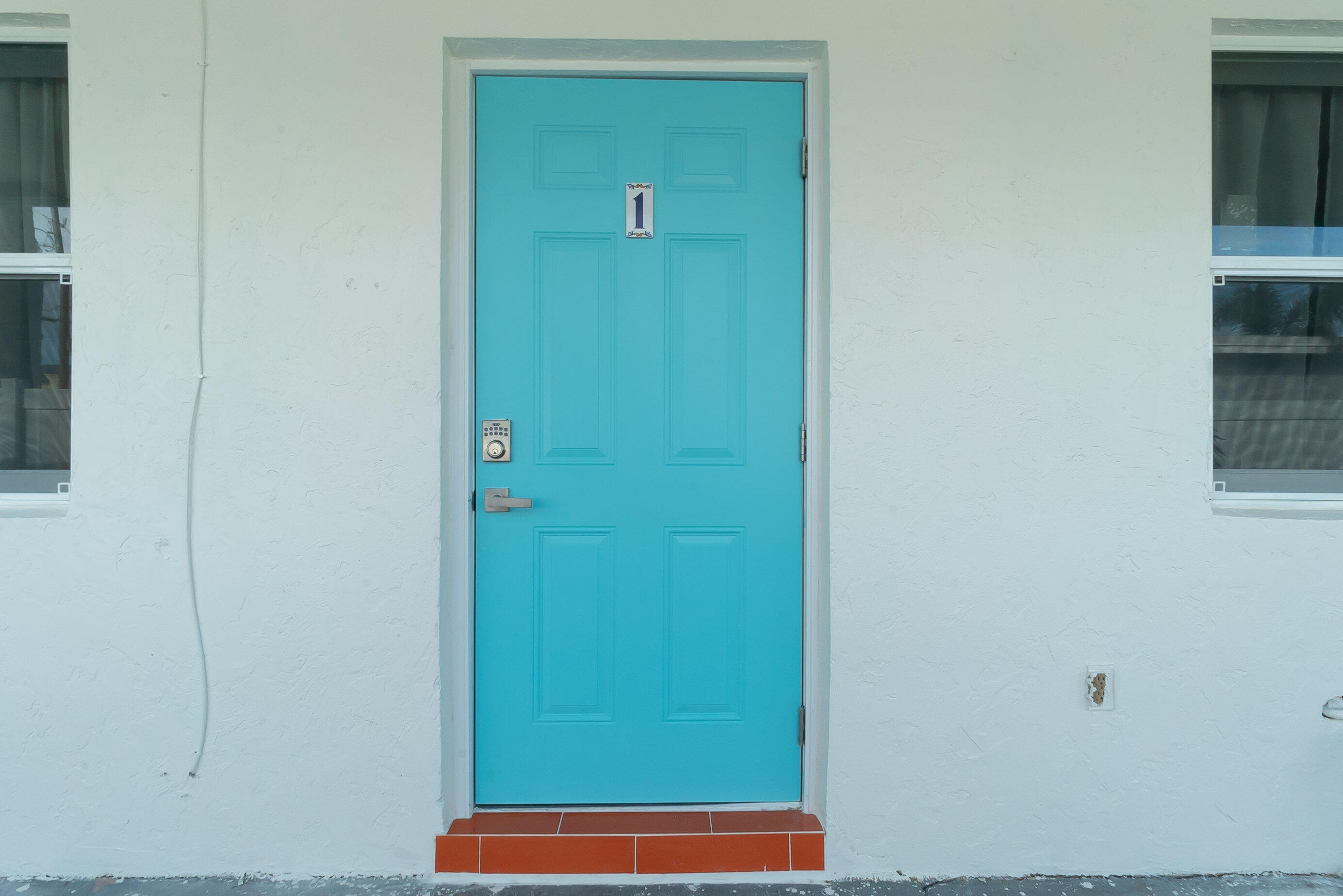 1332 Longwood Street