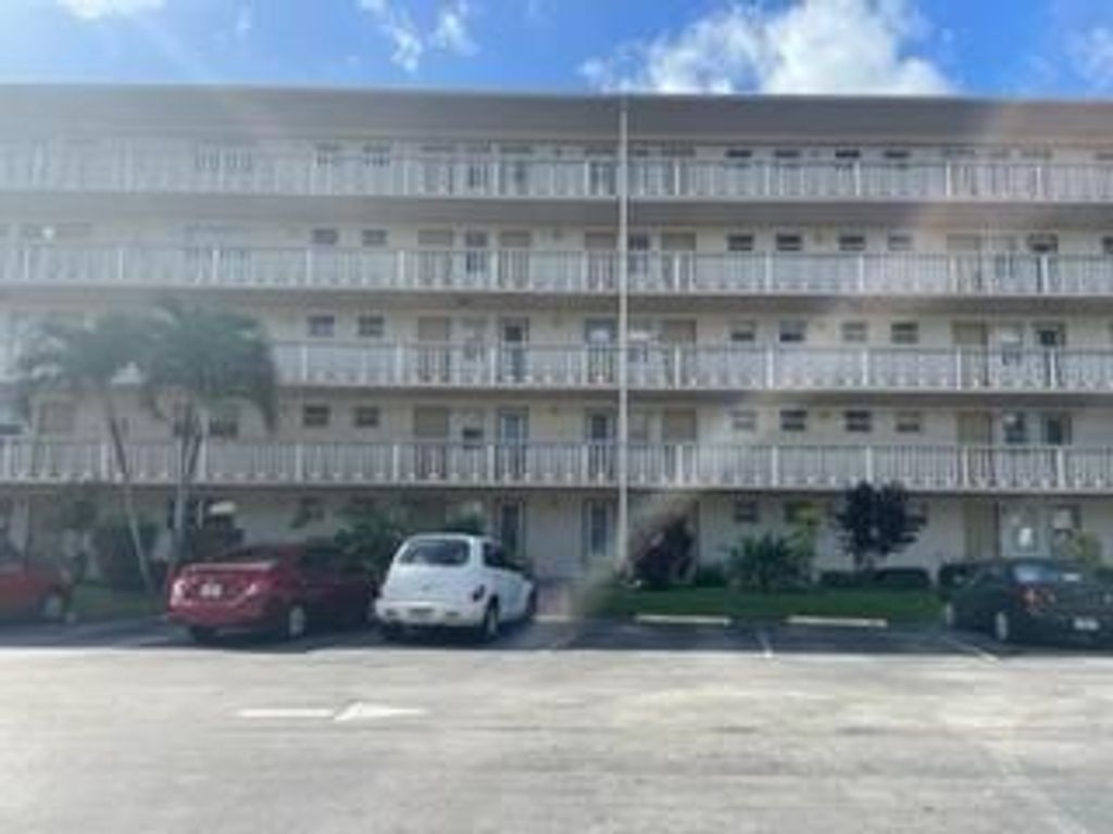 Photo of 4700 Washington St #207, Hollywood, FL 33021 (MLS # F10322008)