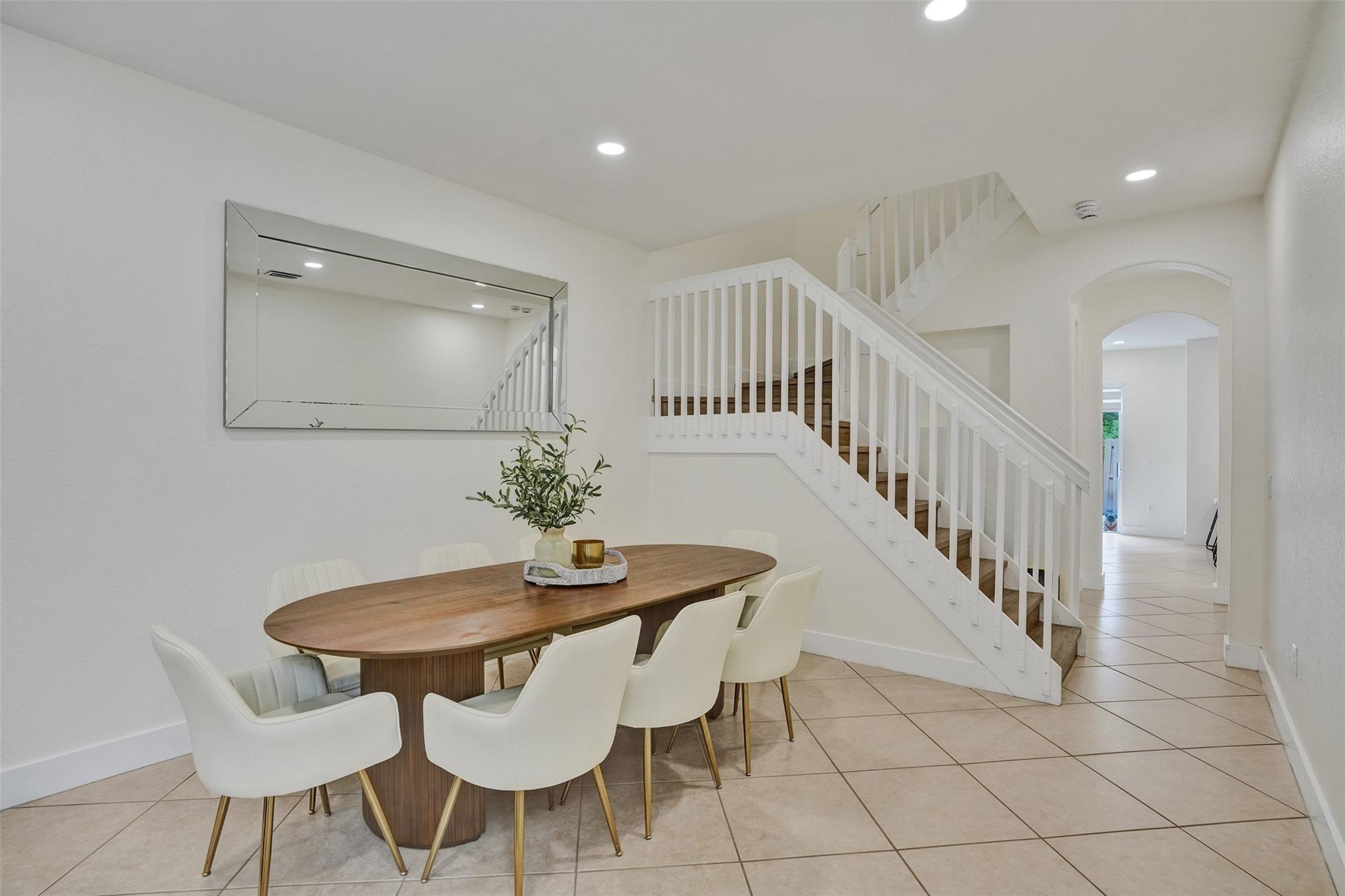 4431 Arabian Way