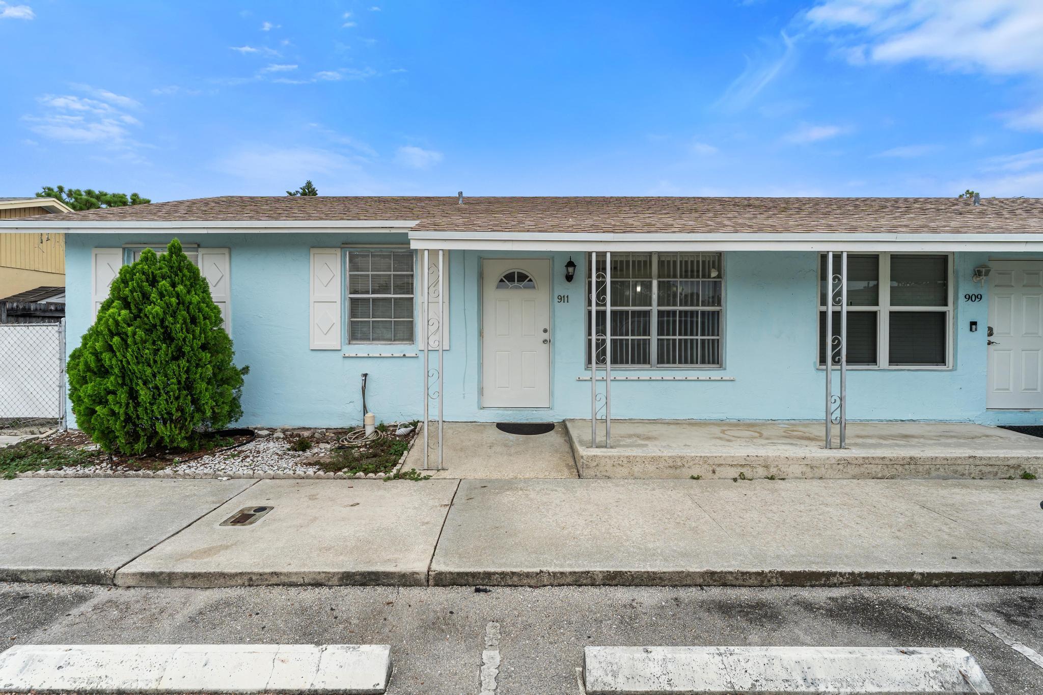 911 Sumter Road W