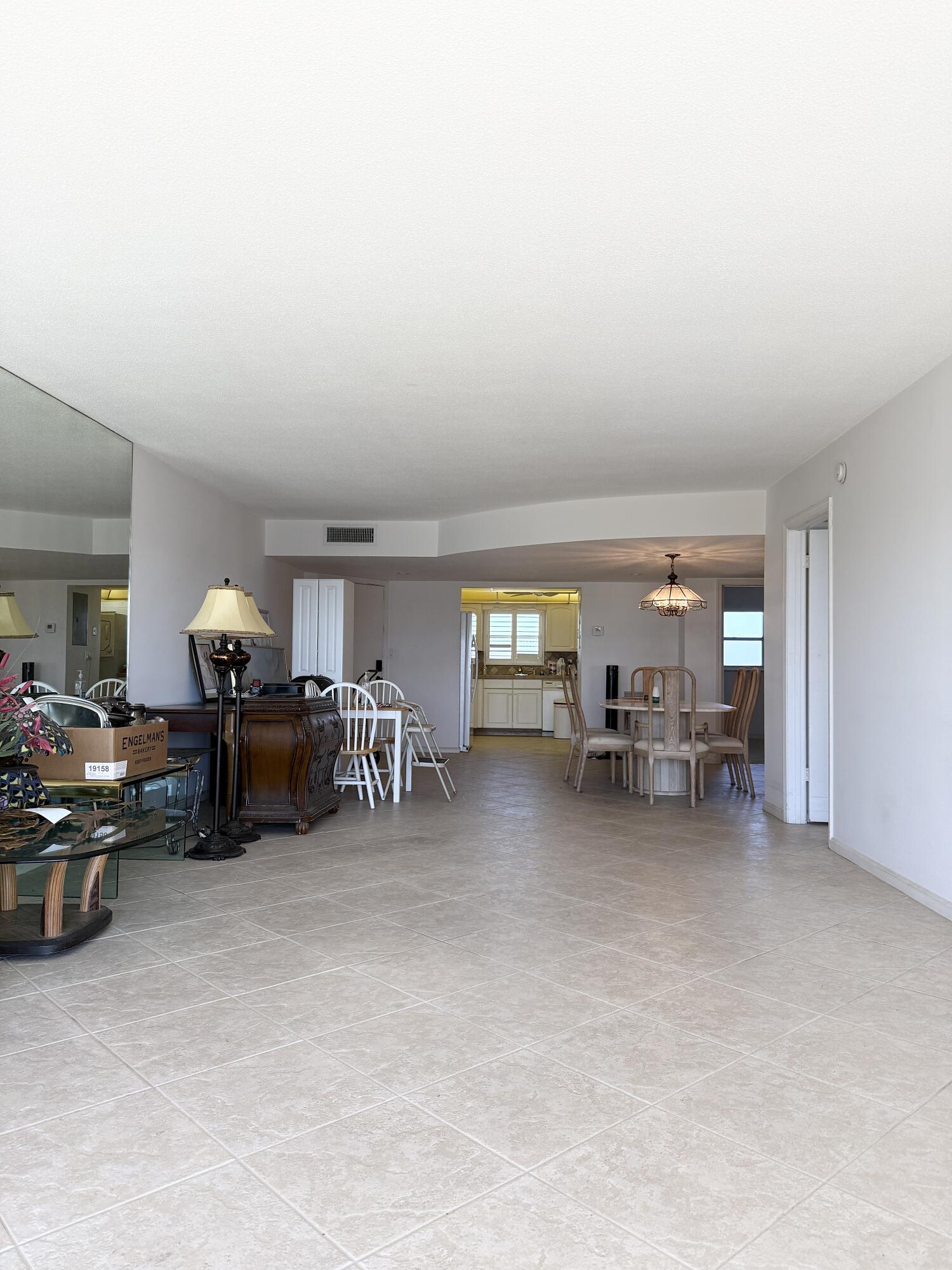 Lake Harbour Towers Condo - Residential