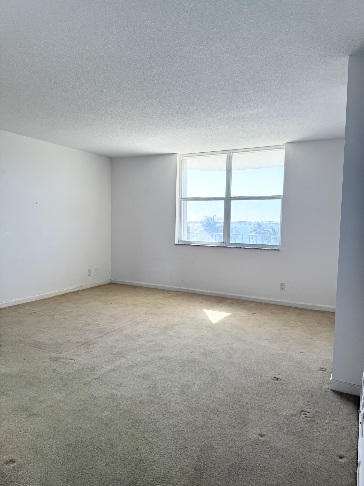 Lake Harbour Towers Condo - Residential