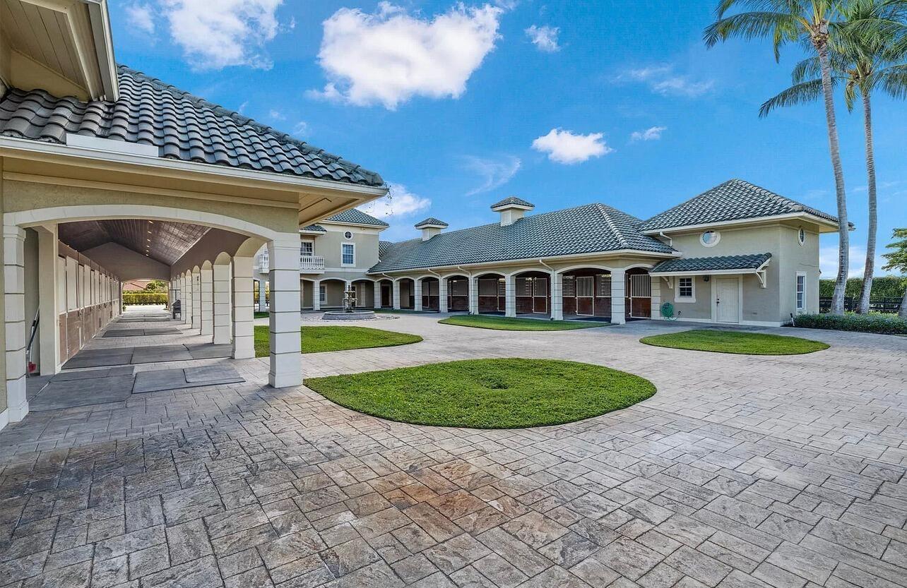 PALM BEACH POINT EAST - Residential Lease