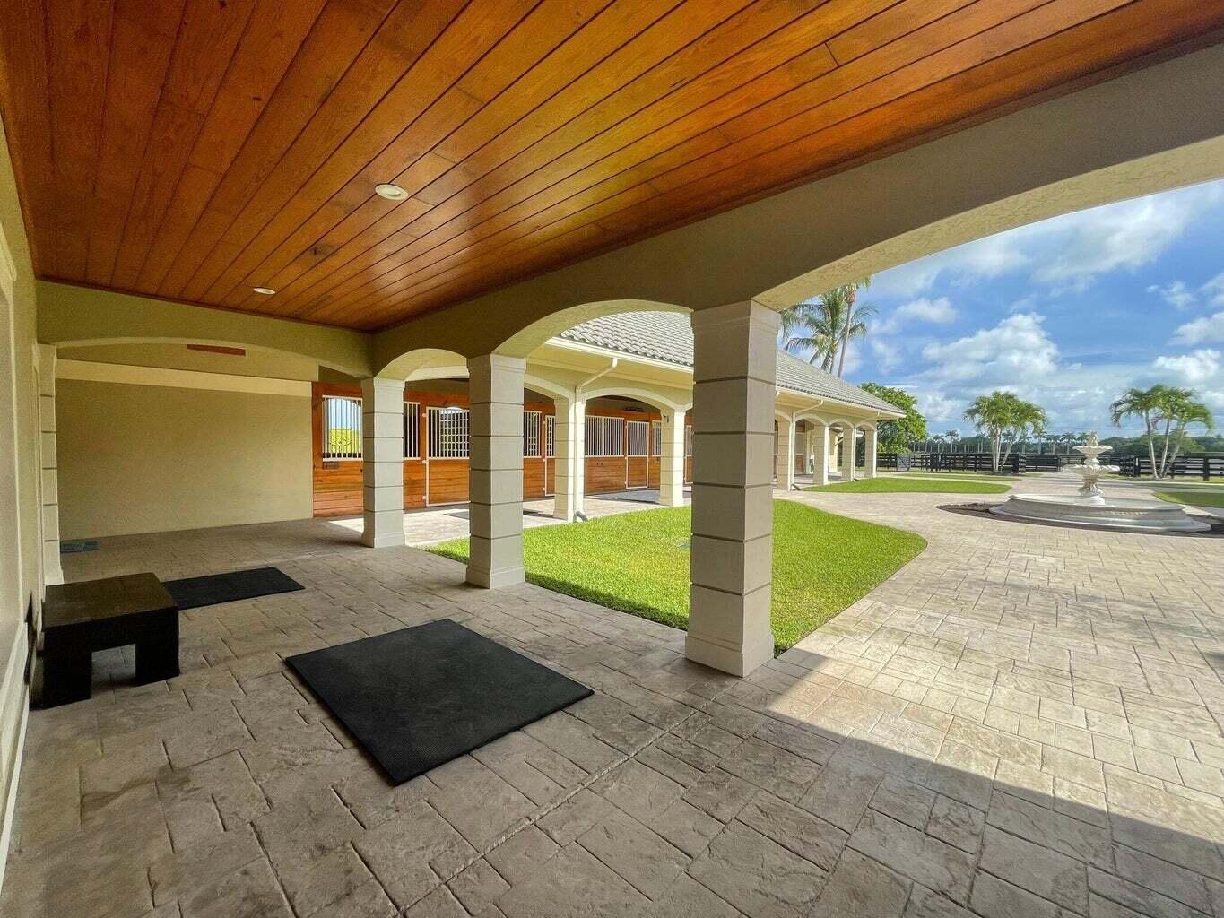 PALM BEACH POINT EAST - Residential Lease