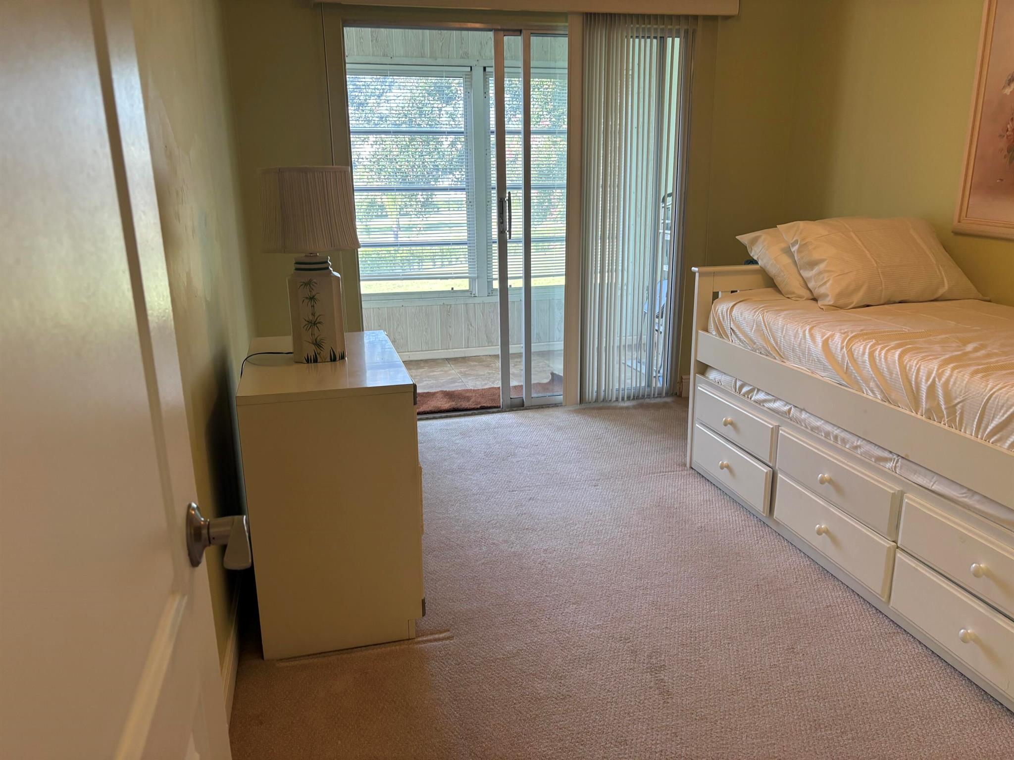 CENTURY VILLAGE/ PRESTON - Residential Lease