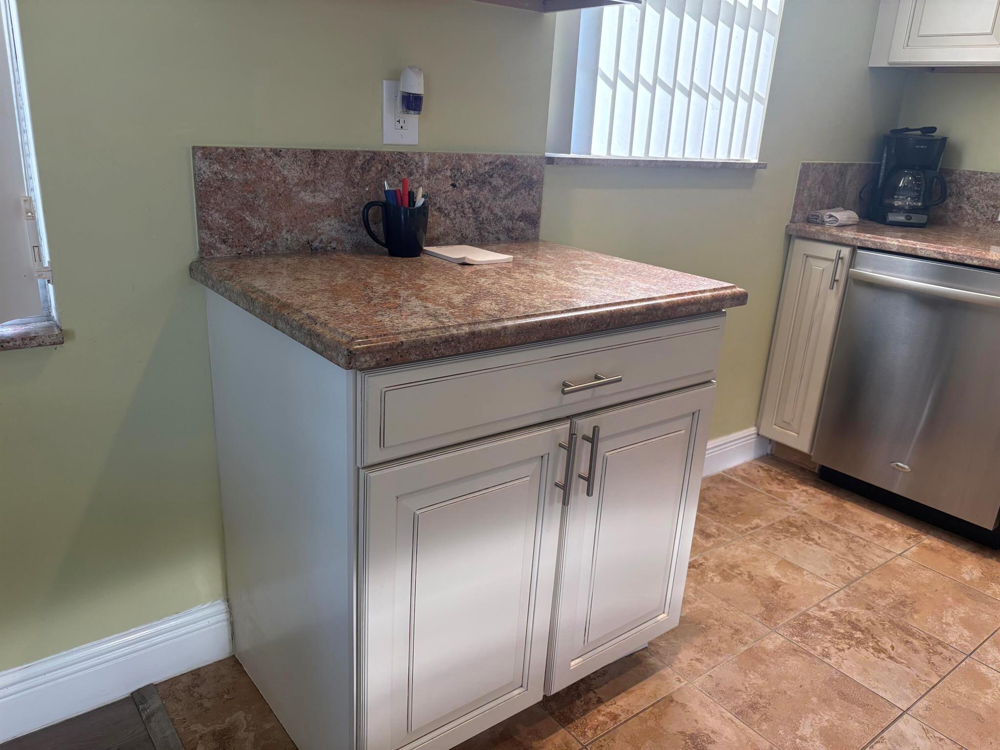 CENTURY VILLAGE/ PRESTON - Residential Lease