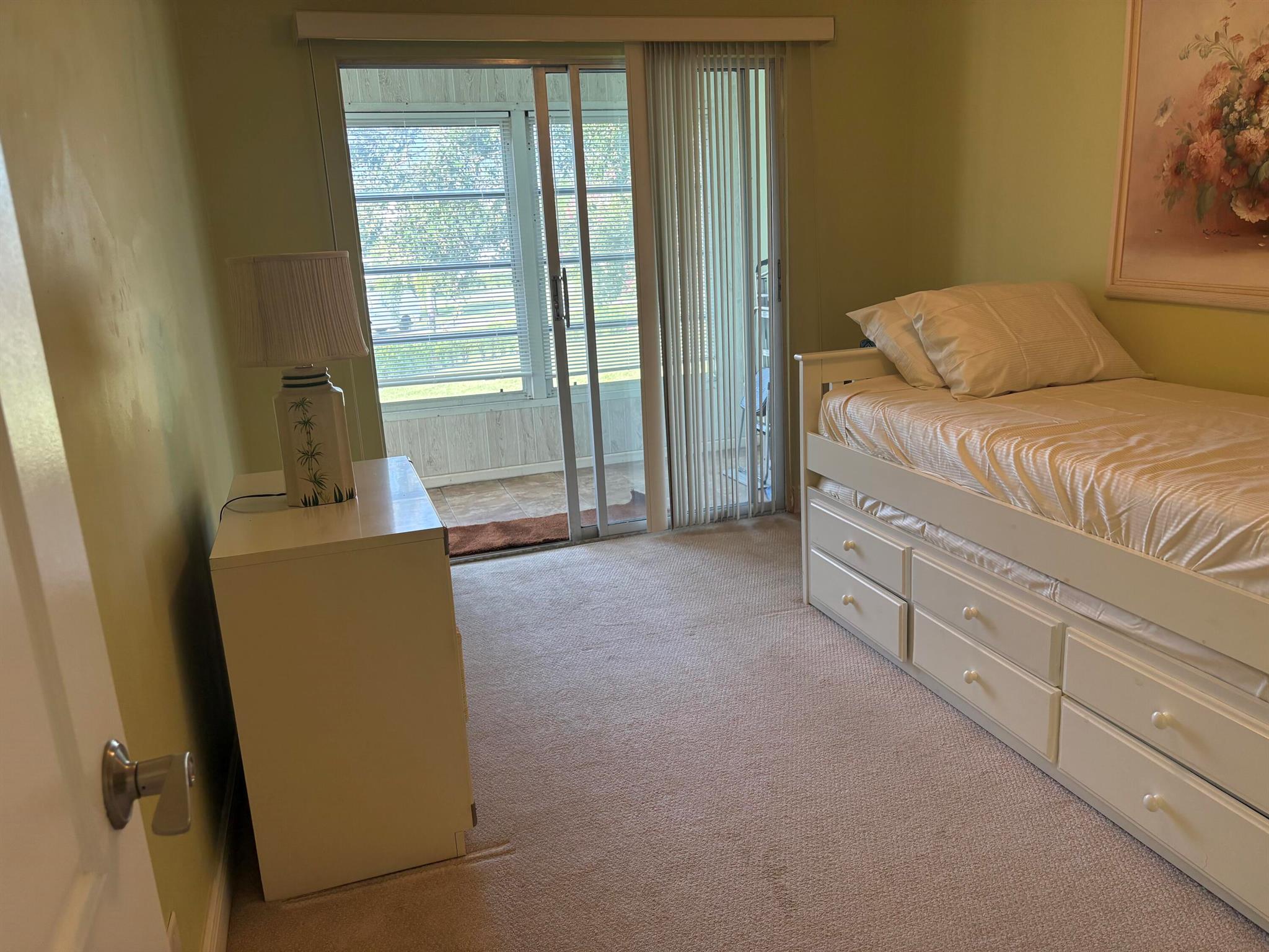 CENTURY VILLAGE/ PRESTON - Residential Lease