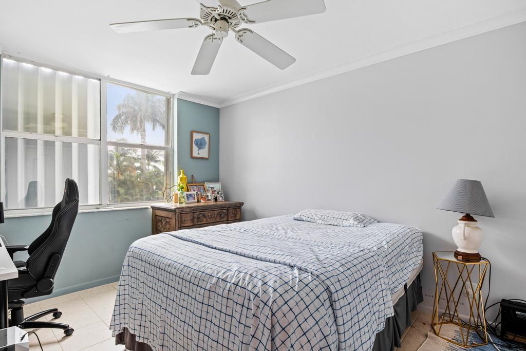 La Palma Condo - Residential