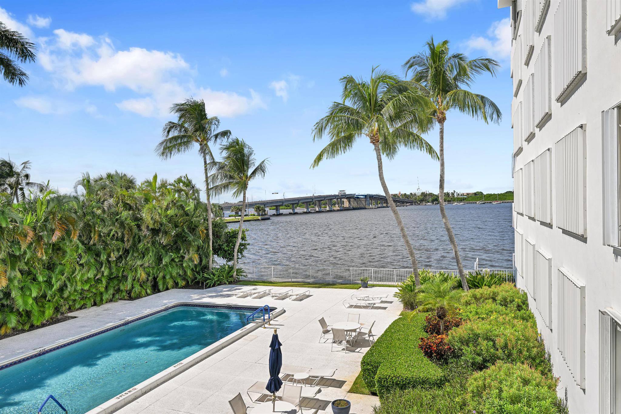 La Palma Condo - Residential