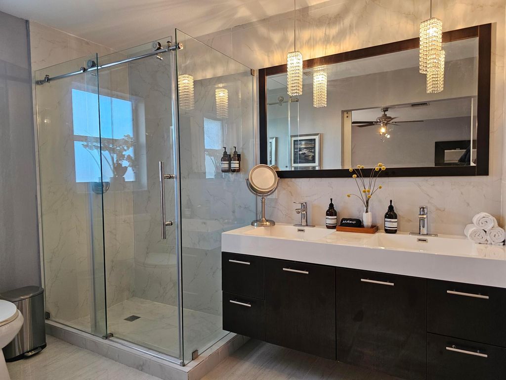 Photo of 1350 SW 25th Way, Boynton Beach, FL 33426 (MLS # R10978708)